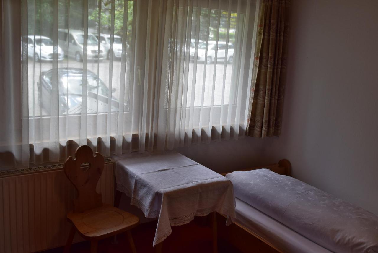 Bergsteiger-Zimmer Pension Obermair Майерхофен Екстериор снимка